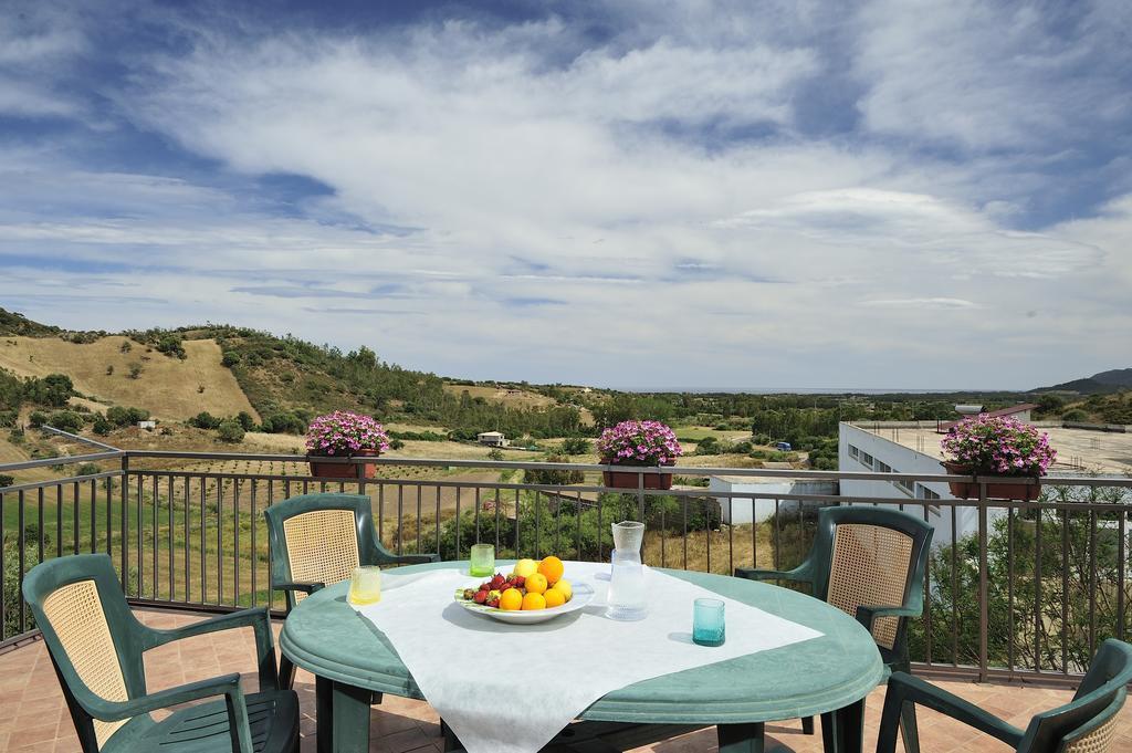 Casa Vacanze Mameli Bari Sardo Esterno foto